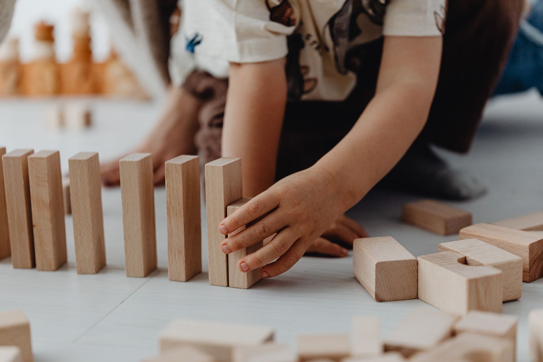 Photo by www.kaboompics.com on Pexels — analog play for kids